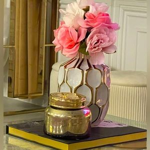 Ceramic Floral vase .White & gold.